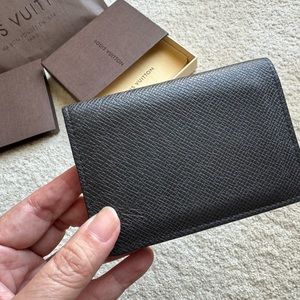 Louis Vuitton card holder wallet